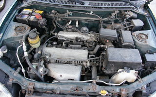 2000 Rav4 engine compartment